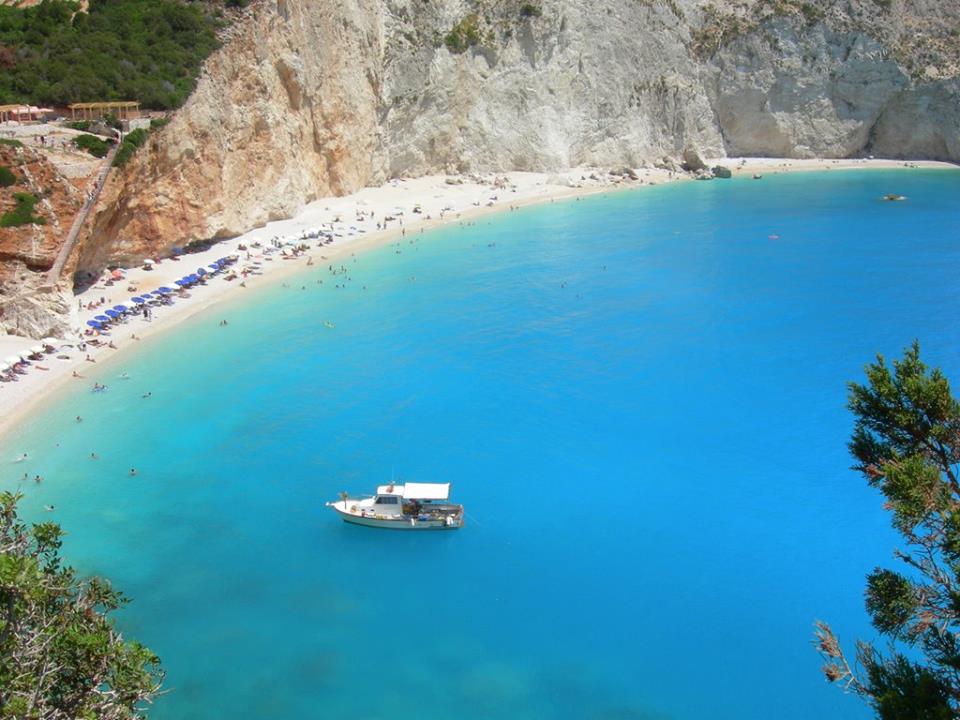 Porto Katsiki boat - Boat in the blue water of Porto Katsiki beach in Lefkada