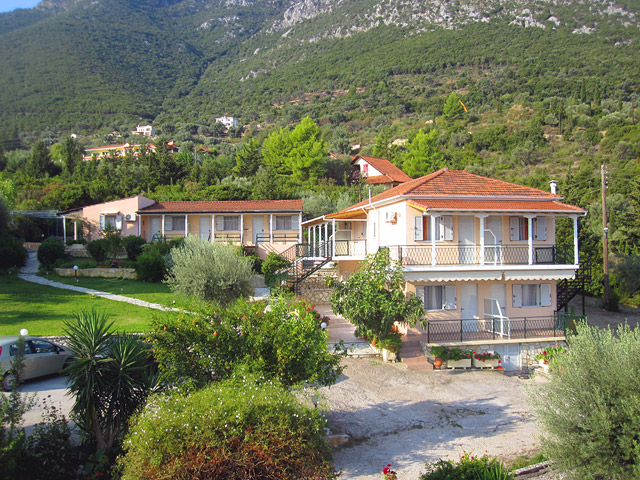 MATINA STUDIOS & APARTMENTS  ACCOMMODATION IN  Nikiana LEFKADA IONIAN ISLANDS