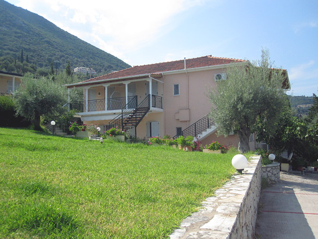 Picture of Matina Apartments Nikiana Lefkada CLICK TO ENLARGE