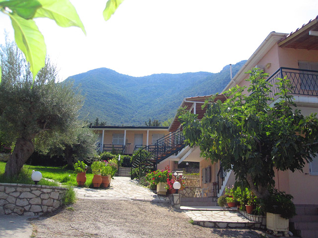 Picture of Matina Studios Nikiana Lefkada CLICK TO ENLARGE