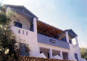 NIKIANA LEFKADA Photo of the Hotel Facade CLICK TO ENLARGE