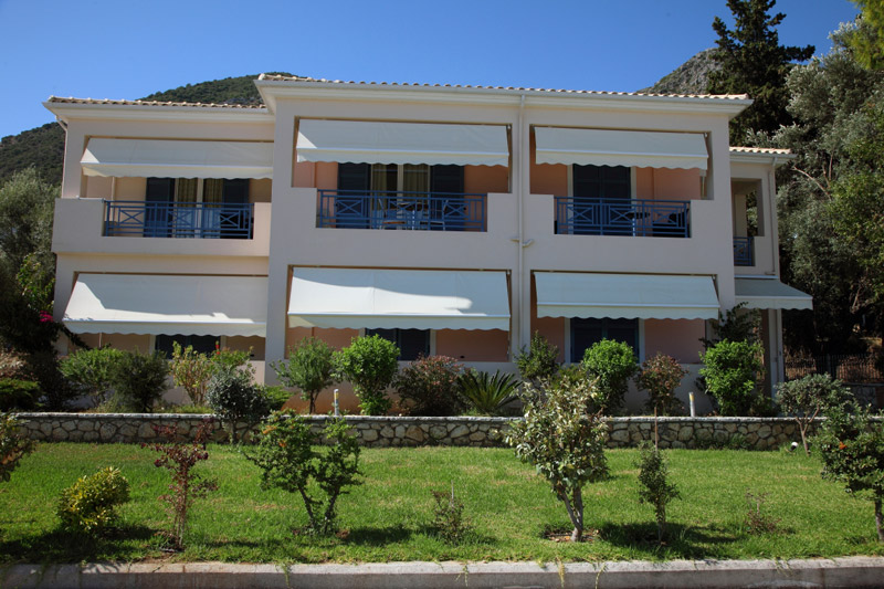 THALASSA APARTMENTS IN  Nydri / Perigiali LEFKADA IONIAN ISLANDS